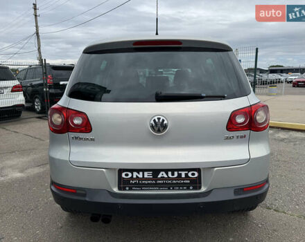 Сірий Фольксваген Тігуан, об'ємом двигуна 1.98 л та пробігом 145 тис. км за 9790 $, фото 7 на Automoto.ua