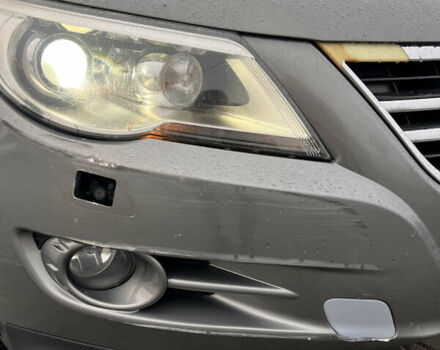 Серый Фольксваген Тигуан, объемом двигателя 1.97 л и пробегом 298 тыс. км за 9200 $, фото 3 на Automoto.ua