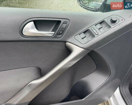 Сірий Фольксваген Тігуан, об'ємом двигуна 1.4 л та пробігом 249 тис. км за 8200 $, фото 14 на Automoto.ua