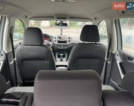 Сірий Фольксваген Тігуан, об'ємом двигуна 1.4 л та пробігом 249 тис. км за 8200 $, фото 22 на Automoto.ua