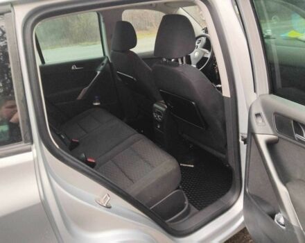 Сірий Фольксваген Тігуан, об'ємом двигуна 2 л та пробігом 254 тис. км за 7896 $, фото 5 на Automoto.ua