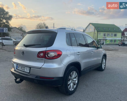 Сірий Фольксваген Тігуан, об'ємом двигуна 2 л та пробігом 280 тис. км за 10699 $, фото 3 на Automoto.ua