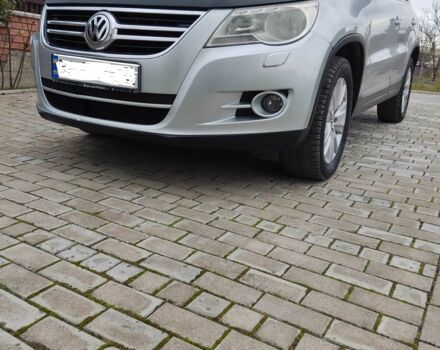 Серый Фольксваген Тигуан, объемом двигателя 2 л и пробегом 350 тыс. км за 9050 $, фото 5 на Automoto.ua