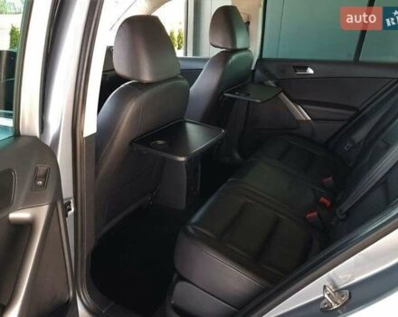 Серый Фольксваген Тигуан, объемом двигателя 2 л и пробегом 238 тыс. км за 12600 $, фото 14 на Automoto.ua