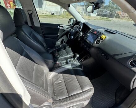 Серый Фольксваген Тигуан, объемом двигателя 2 л и пробегом 222 тыс. км за 9800 $, фото 10 на Automoto.ua