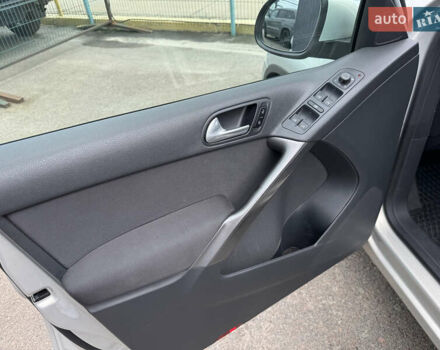 Сірий Фольксваген Тігуан, об'ємом двигуна 1.98 л та пробігом 145 тис. км за 9790 $, фото 15 на Automoto.ua