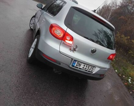 Сірий Фольксваген Тігуан, об'ємом двигуна 2 л та пробігом 254 тис. км за 7896 $, фото 3 на Automoto.ua