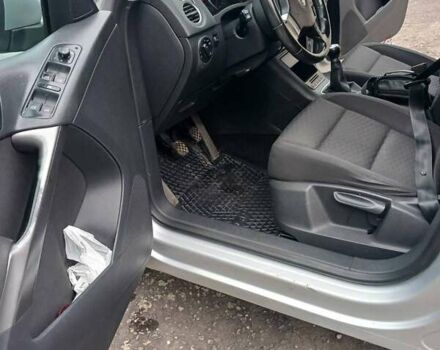 Серый Фольксваген Тигуан, объемом двигателя 2 л и пробегом 272 тыс. км за 9400 $, фото 10 на Automoto.ua