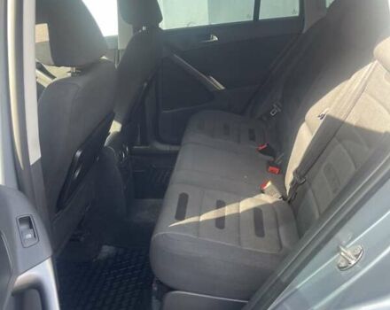 Серый Фольксваген Тигуан, объемом двигателя 1.39 л и пробегом 260 тыс. км за 7500 $, фото 12 на Automoto.ua