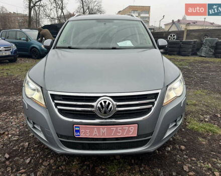 Серый Фольксваген Тигуан, объемом двигателя 1.4 л и пробегом 156 тыс. км за 9100 $, фото 8 на Automoto.ua