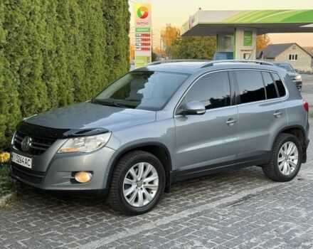 Сірий Фольксваген Тігуан, об'ємом двигуна 2 л та пробігом 265 тис. км за 9200 $, фото 3 на Automoto.ua