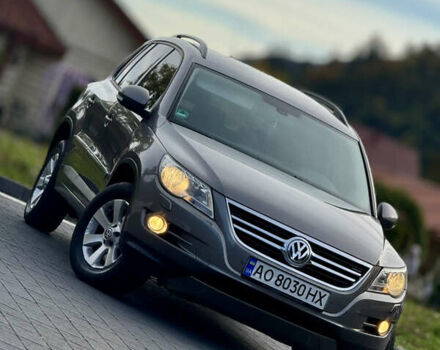 Сірий Фольксваген Тігуан, об'ємом двигуна 2 л та пробігом 226 тис. км за 12200 $, фото 18 на Automoto.ua