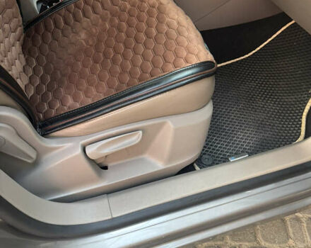 Серый Фольксваген Тигуан, объемом двигателя 2 л и пробегом 197 тыс. км за 9500 $, фото 31 на Automoto.ua