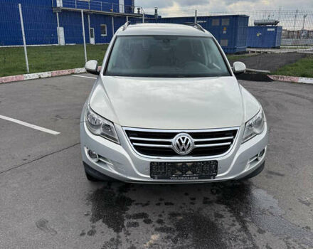 Серый Фольксваген Тигуан, объемом двигателя 2 л и пробегом 194 тыс. км за 10500 $, фото 10 на Automoto.ua