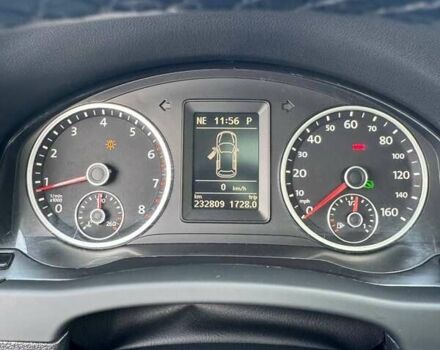 Сірий Фольксваген Тігуан, об'ємом двигуна 2 л та пробігом 233 тис. км за 9500 $, фото 3 на Automoto.ua