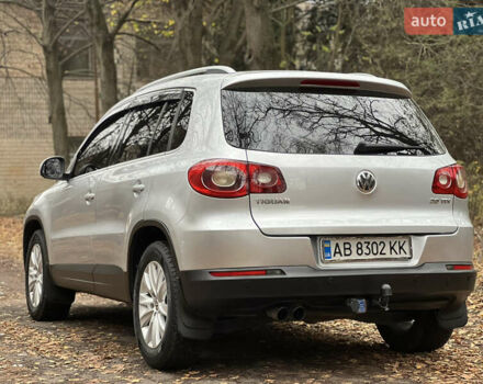 Серый Фольксваген Тигуан, объемом двигателя 1.97 л и пробегом 315 тыс. км за 8999 $, фото 3 на Automoto.ua