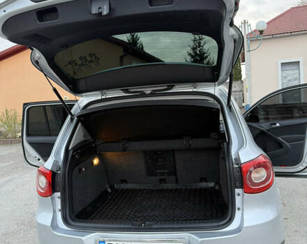 Серый Фольксваген Тигуан, объемом двигателя 1.4 л и пробегом 165 тыс. км за 9700 $, фото 40 на Automoto.ua