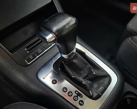 Серый Фольксваген Тигуан, объемом двигателя 2 л и пробегом 330 тыс. км за 9999 $, фото 22 на Automoto.ua