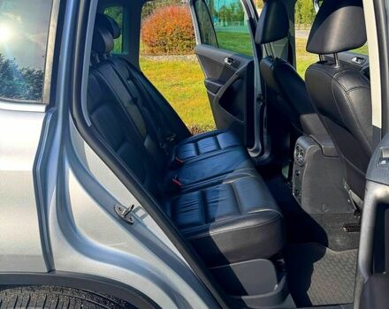 Сірий Фольксваген Тігуан, об'ємом двигуна 2 л та пробігом 232 тис. км за 9700 $, фото 7 на Automoto.ua