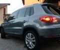 Сірий Фольксваген Тігуан, об'ємом двигуна 2 л та пробігом 259 тис. км за 11250 $, фото 6 на Automoto.ua