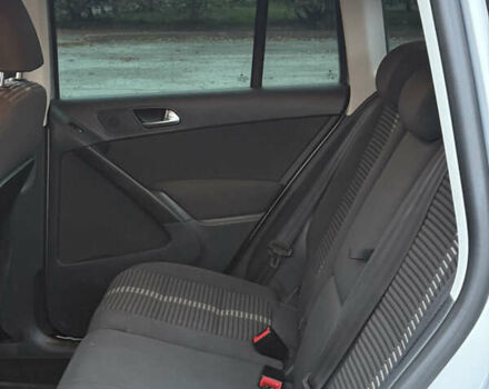 Серый Фольксваген Тигуан, объемом двигателя 1.4 л и пробегом 165 тыс. км за 9700 $, фото 34 на Automoto.ua