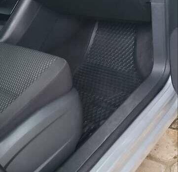 Серый Фольксваген Тигуан, объемом двигателя 1.98 л и пробегом 140 тыс. км за 8700 $, фото 22 на Automoto.ua