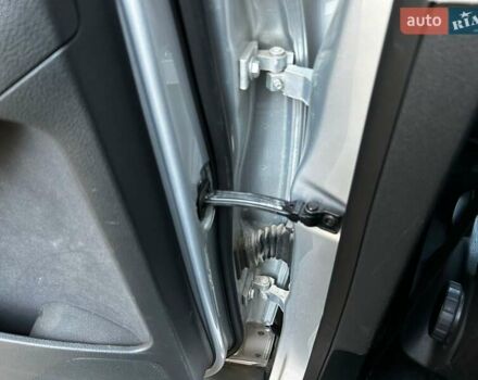 Серый Фольксваген Тигуан, объемом двигателя 2 л и пробегом 248 тыс. км за 9500 $, фото 11 на Automoto.ua