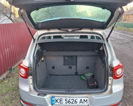 Серый Фольксваген Тигуан, объемом двигателя 1.4 л и пробегом 249 тыс. км за 8800 $, фото 12 на Automoto.ua