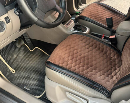 Серый Фольксваген Тигуан, объемом двигателя 2 л и пробегом 197 тыс. км за 9500 $, фото 19 на Automoto.ua