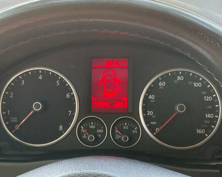 Серый Фольксваген Тигуан, объемом двигателя 2 л и пробегом 155 тыс. км за 10500 $, фото 17 на Automoto.ua