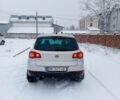 Серый Фольксваген Тигуан, объемом двигателя 2 л и пробегом 202 тыс. км за 11000 $, фото 3 на Automoto.ua
