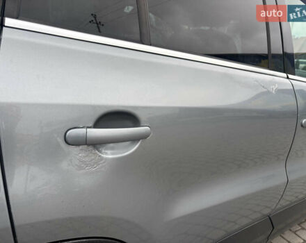 Серый Фольксваген Тигуан, объемом двигателя 2 л и пробегом 361 тыс. км за 9900 $, фото 13 на Automoto.ua