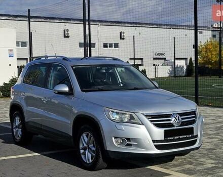Серый Фольксваген Тигуан, объемом двигателя 2 л и пробегом 330 тыс. км за 9999 $, фото 14 на Automoto.ua