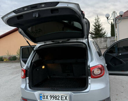 Серый Фольксваген Тигуан, объемом двигателя 1.4 л и пробегом 165 тыс. км за 9700 $, фото 41 на Automoto.ua