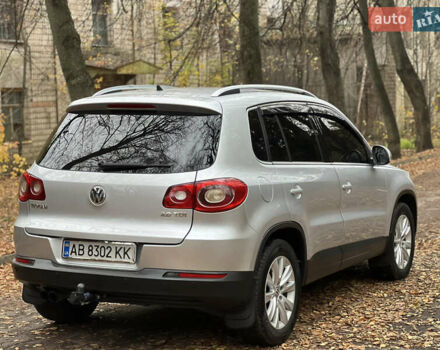 Серый Фольксваген Тигуан, объемом двигателя 1.97 л и пробегом 315 тыс. км за 8999 $, фото 5 на Automoto.ua