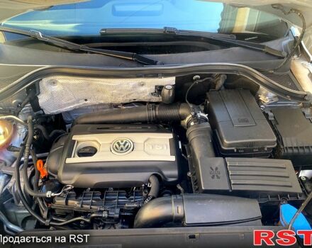 Серый Фольксваген Тигуан, объемом двигателя 2 л и пробегом 185 тыс. км за 9200 $, фото 12 на Automoto.ua