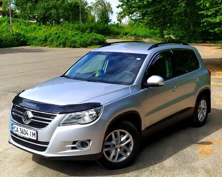 Серый Фольксваген Тигуан, объемом двигателя 1.4 л и пробегом 230 тыс. км за 10350 $, фото 1 на Automoto.ua
