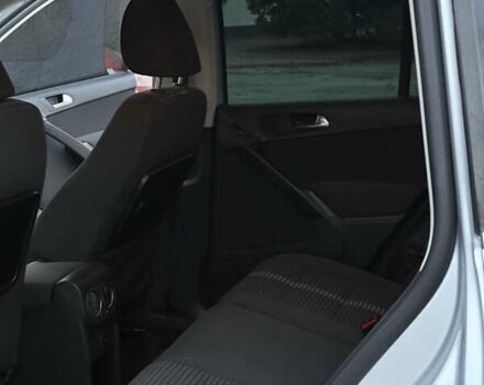 Серый Фольксваген Тигуан, объемом двигателя 1.4 л и пробегом 165 тыс. км за 9700 $, фото 39 на Automoto.ua