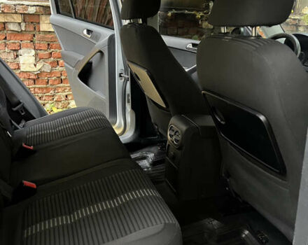 Серый Фольксваген Тигуан, объемом двигателя 1.97 л и пробегом 315 тыс. км за 8999 $, фото 8 на Automoto.ua