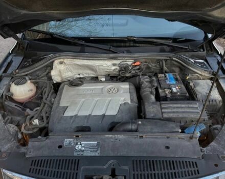 Серый Фольксваген Тигуан, объемом двигателя 2 л и пробегом 260 тыс. км за 5900 $, фото 13 на Automoto.ua