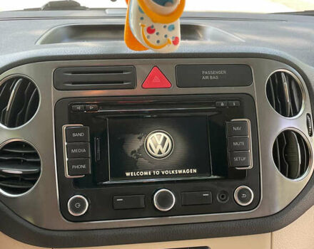 Серый Фольксваген Тигуан, объемом двигателя 2 л и пробегом 155 тыс. км за 10500 $, фото 16 на Automoto.ua