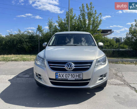 Серый Фольксваген Тигуан, объемом двигателя 1.98 л и пробегом 151 тыс. км за 11500 $, фото 1 на Automoto.ua