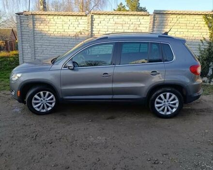 Сірий Фольксваген Тігуан, об'ємом двигуна 2 л та пробігом 288 тис. км за 9000 $, фото 11 на Automoto.ua