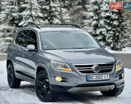 Серый Фольксваген Тигуан, объемом двигателя 2 л и пробегом 265 тыс. км за 11500 $, фото 24 на Automoto.ua