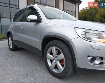 Сірий Фольксваген Тігуан, об'ємом двигуна 1.97 л та пробігом 280 тис. км за 12500 $, фото 7 на Automoto.ua