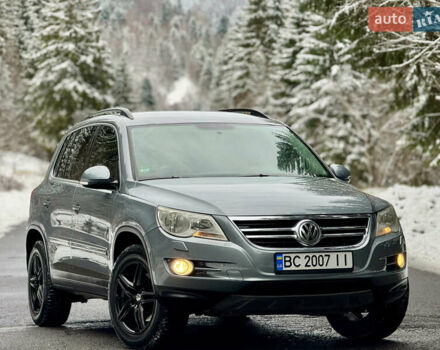 Серый Фольксваген Тигуан, объемом двигателя 2 л и пробегом 265 тыс. км за 11500 $, фото 14 на Automoto.ua