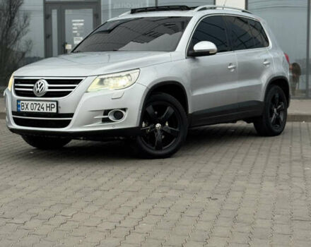Серый Фольксваген Тигуан, объемом двигателя 2 л и пробегом 225 тыс. км за 11500 $, фото 75 на Automoto.ua
