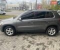 Сірий Фольксваген Тігуан, об'ємом двигуна 1.98 л та пробігом 167 тис. км за 10500 $, фото 5 на Automoto.ua