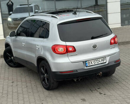 Серый Фольксваген Тигуан, объемом двигателя 2 л и пробегом 225 тыс. км за 11500 $, фото 21 на Automoto.ua
