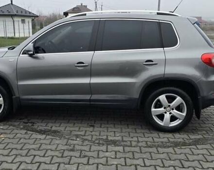 Сірий Фольксваген Тігуан, об'ємом двигуна 2 л та пробігом 191 тис. км за 9200 $, фото 15 на Automoto.ua